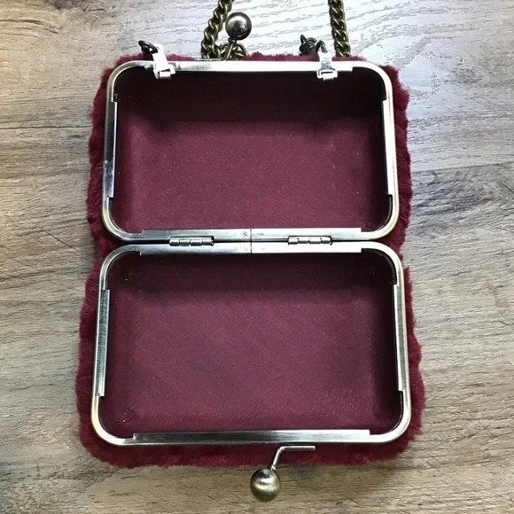 FAUX Fur Purse Cross Body Brass Chain Metal Box Frame Burgundy Red - Picture 7 of 11